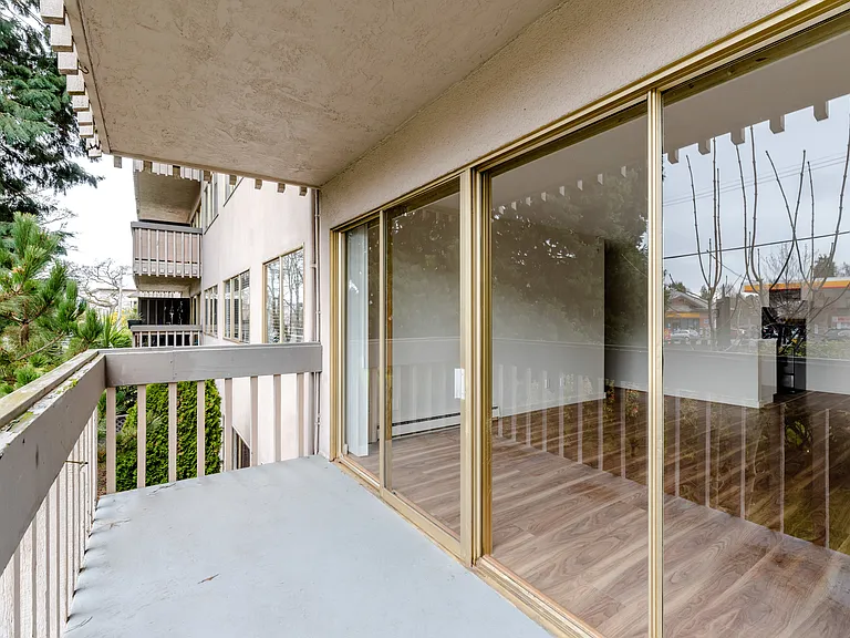 1300 Yates St — Photo 16