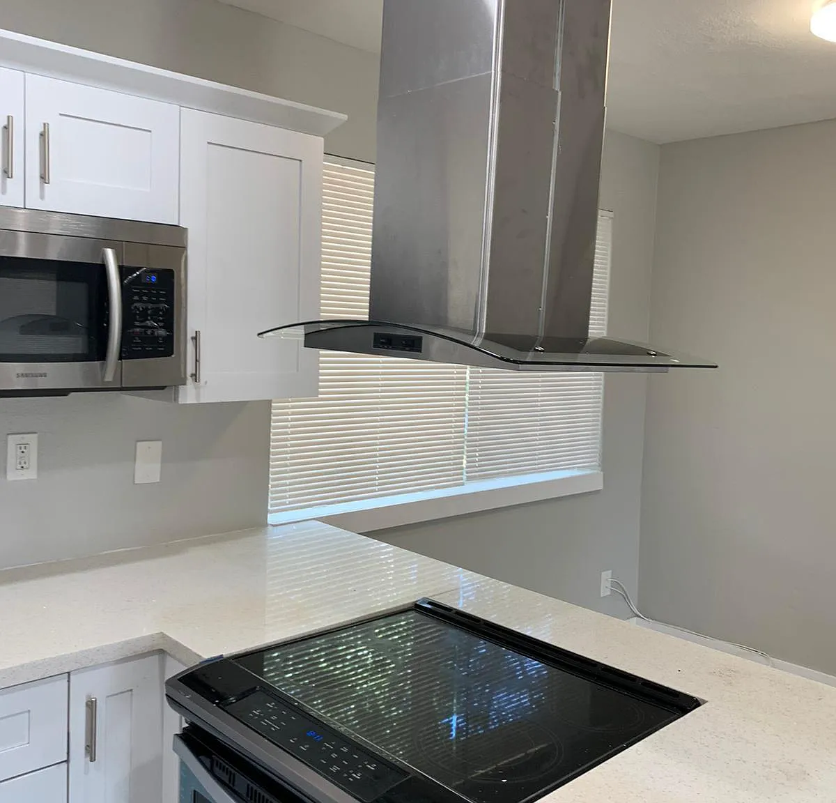 2 bed, 1.0 bath, 950 sqft, $2,400 — Photo 4