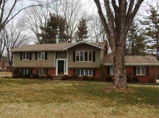 8511 Maple Ave, Pewee Valley, KY 40056