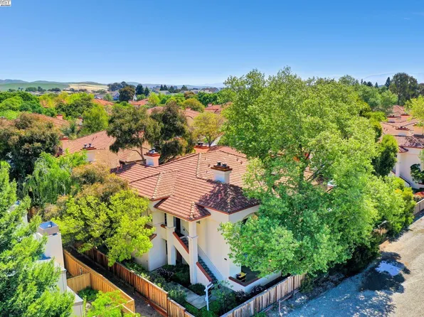 7020 Stagecoach Rd APT F, Dublin, CA 94568