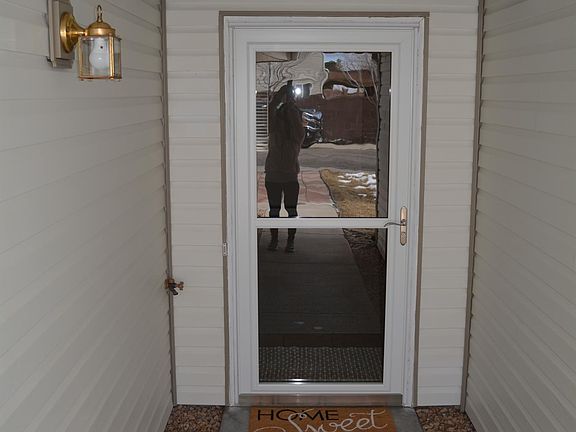 Entry way