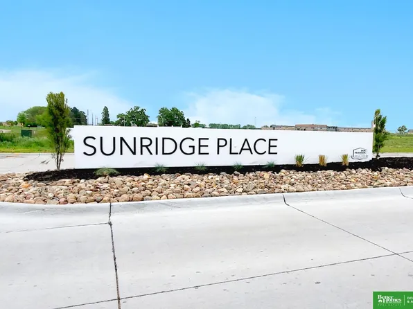 477 Thornbird Dr, Fremont, NE 68025