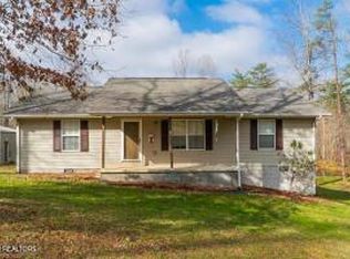 253 W Meadow Creek Rd, Monterey, TN 38574