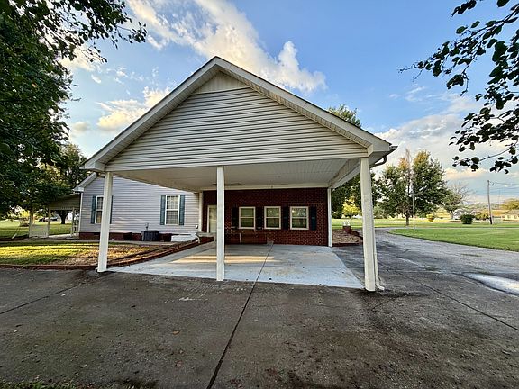 4th image of 759 Rock Springs Rd