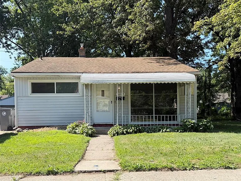 26225 Hopkins St — Photo 1