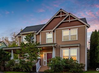 2215 35th Ct, Anacortes, WA