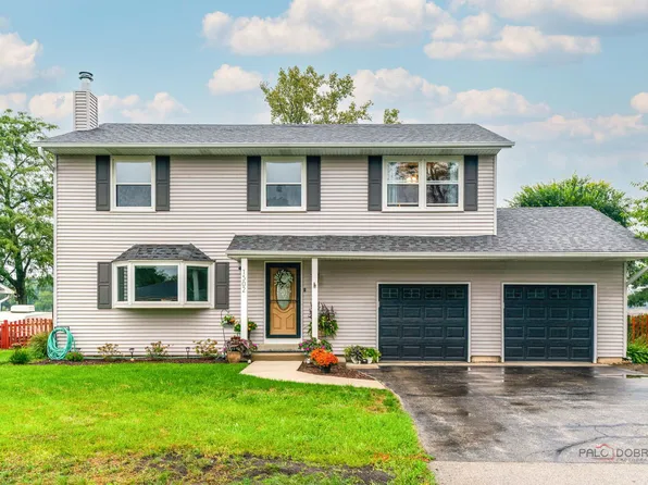 1502 Sunset Dr, Holiday Hills, IL 60051