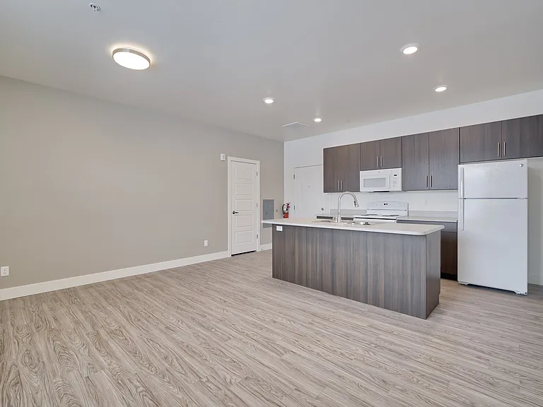 Eden Apartments — Photo 35