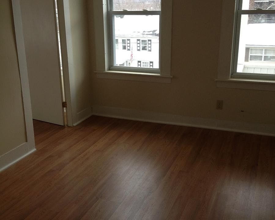 62 Jacobs St Bristol, CT Zillow Apartments for Rent in Bristol