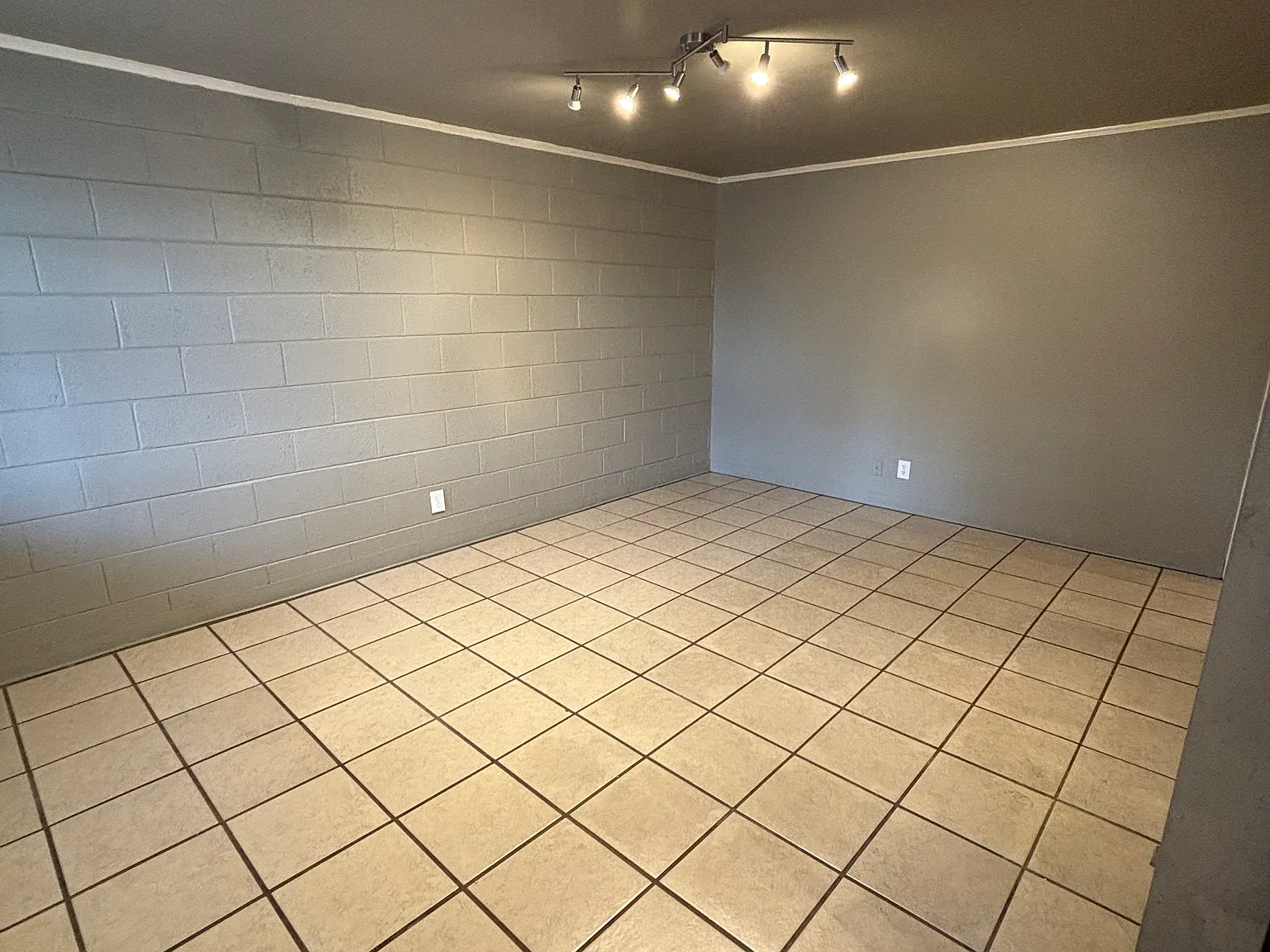 1 bed, 600 sqft, $795 — Photo 2