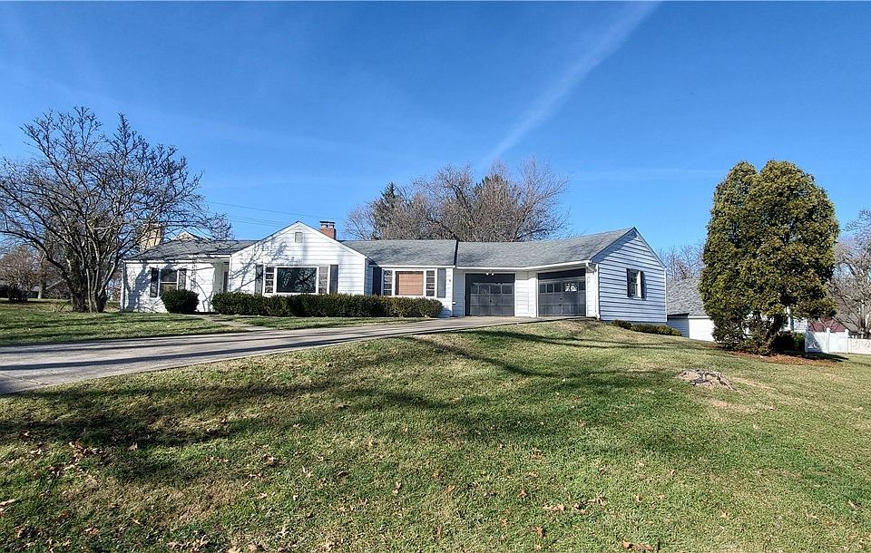 2655 E Ridgewood Cir, Zanesville, OH 43701 | Zillow