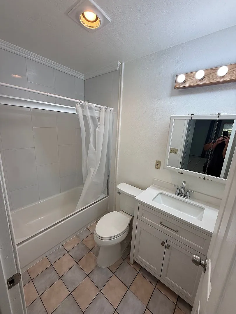 Affordable Apartment in Central San Diego — Photo 4