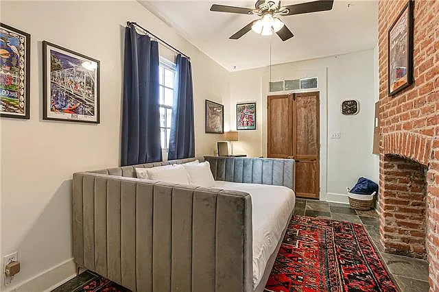 536 Jackson Ave — Photo 13