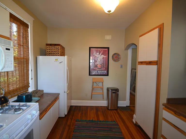 574 Terrace Ave #1 — Photo 7
