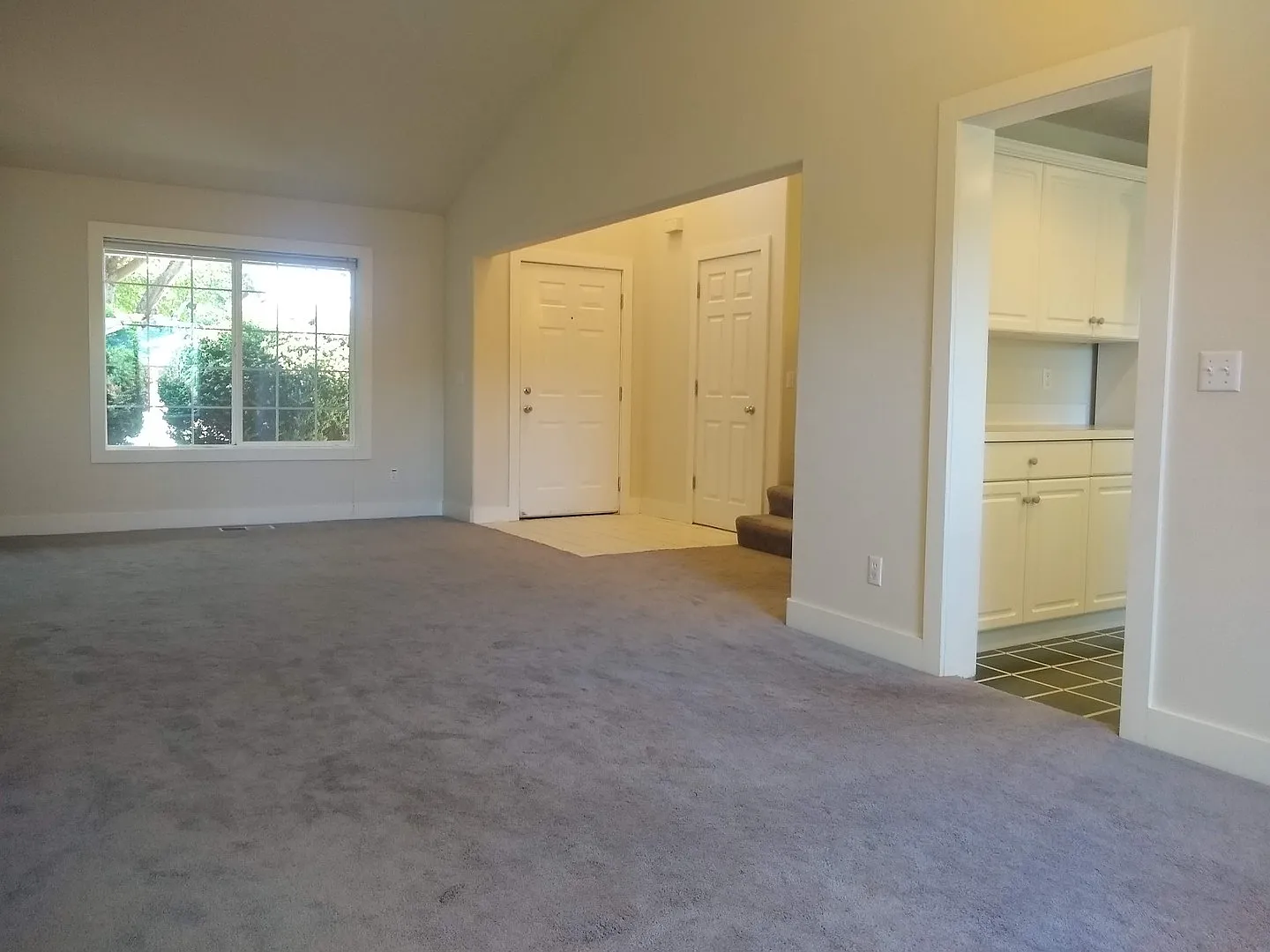 Spacious, 3BR House for Rent — Photo 4