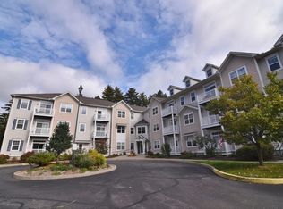 99 Eldredge St UNIT 102, South Burlington, VT 05403