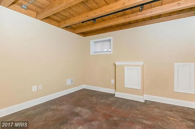 623 Wyeth St — Photo 23