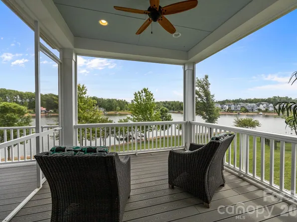 122 Sisters Cove Ct, Mooresville, NC 28117