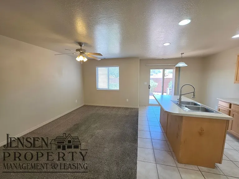 3155 S Hidden Valley Dr #246 — Photo 5