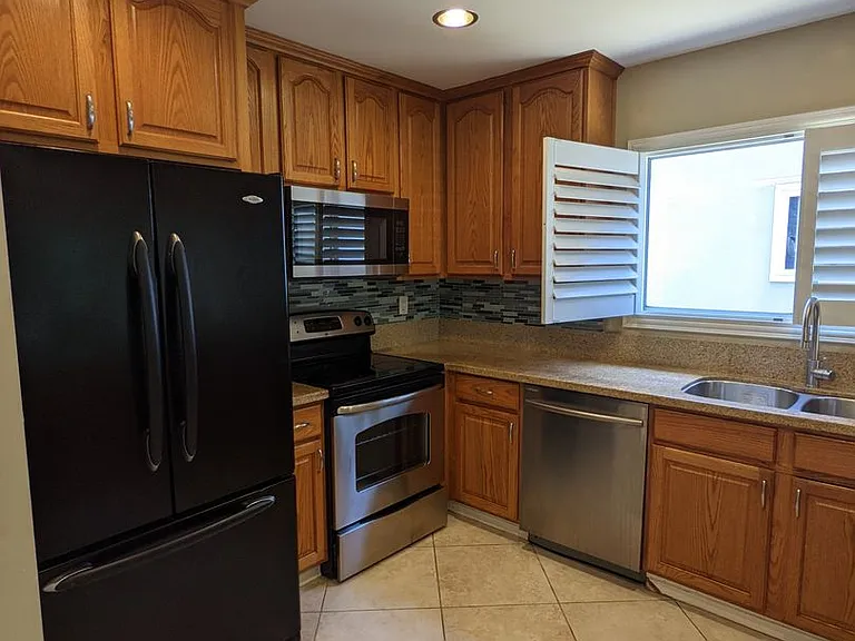 4865 Campanile Dr — Photo 28