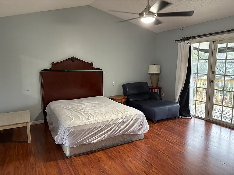 10198 Brandon Cir — Photo 8