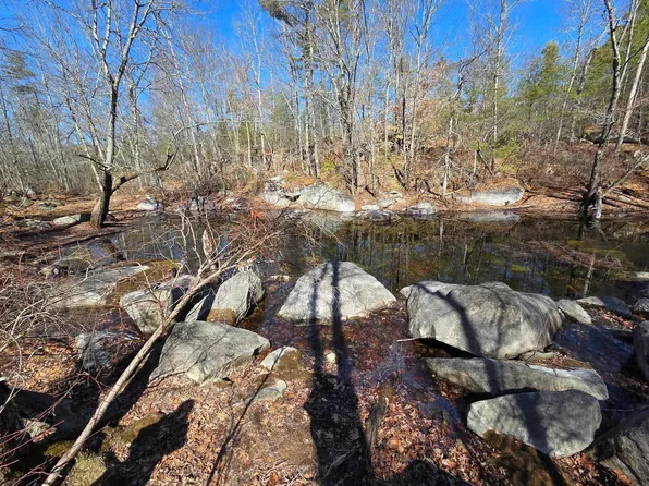 Dodge Road, Allenstown, NH 03275