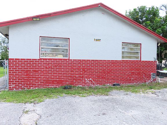 2nd image of 1602 Meridian Road