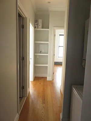 Rented by Space Real Estate | media 37