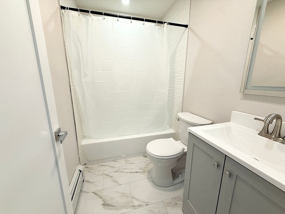 2nd image of 17 Perrin St #2