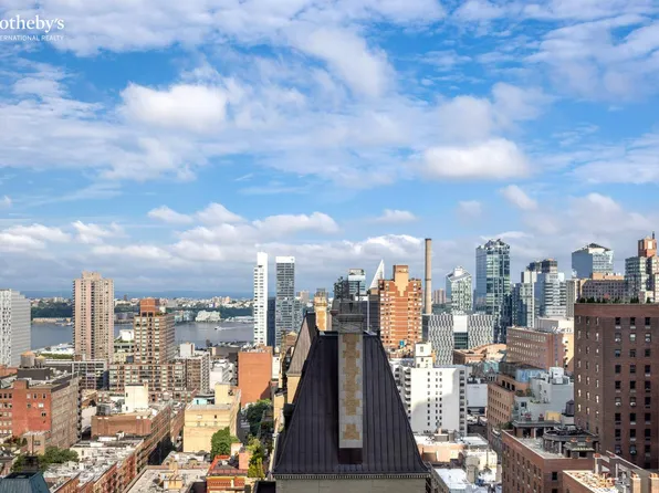 322 West 57th Street 35F image 2 of 7