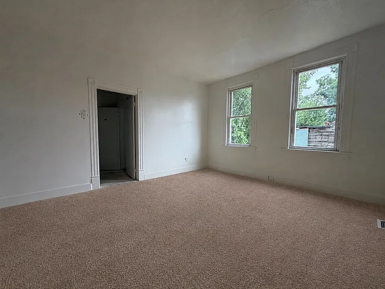 2348 McCook St — Photo 14