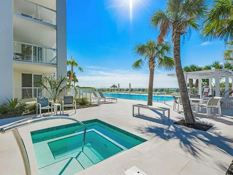 2425 Gulf Of Mexico Dr #11F — Photo 25