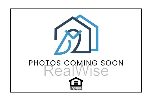 8415 N Fessenden St #1 Photo 1