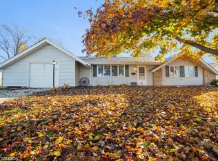 635 S Springinsguth Rd, Schaumburg, IL 60193