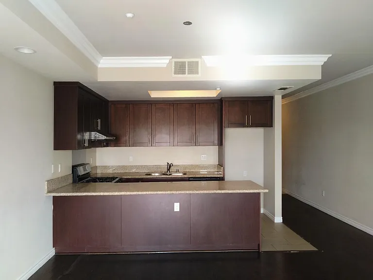 402 S San Gabriel Blvd #28 — Photo 4