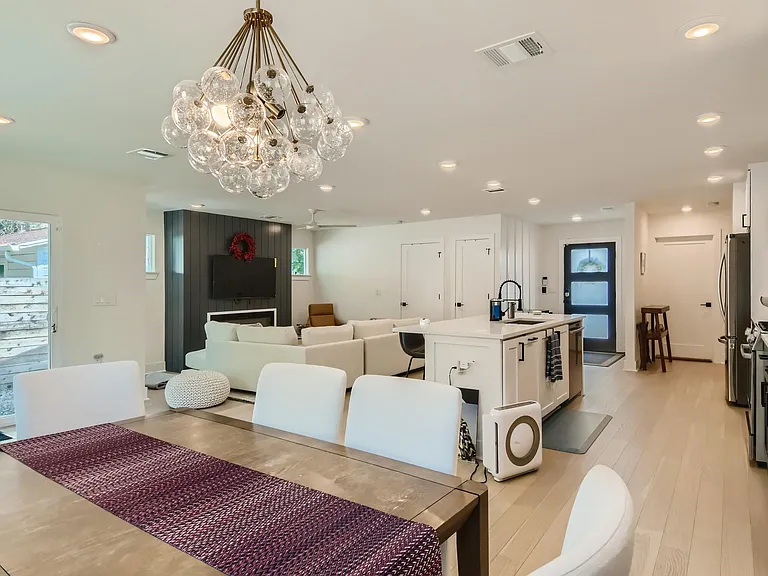 6215 Club Ter — Photo 14