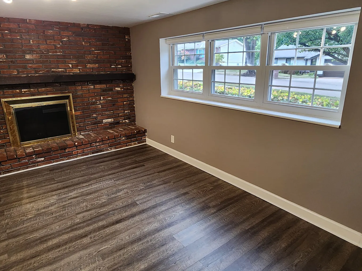 3 bed, 2.5 bath, 1746 sqft, $2,400 — Photo 4