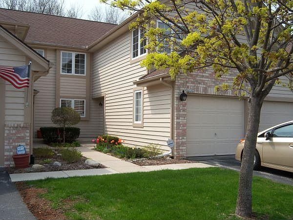 1st image of 3025 River Birch Dr E