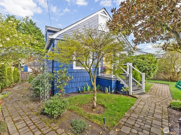 10532 Evanston Avenue N, Seattle, WA 98133