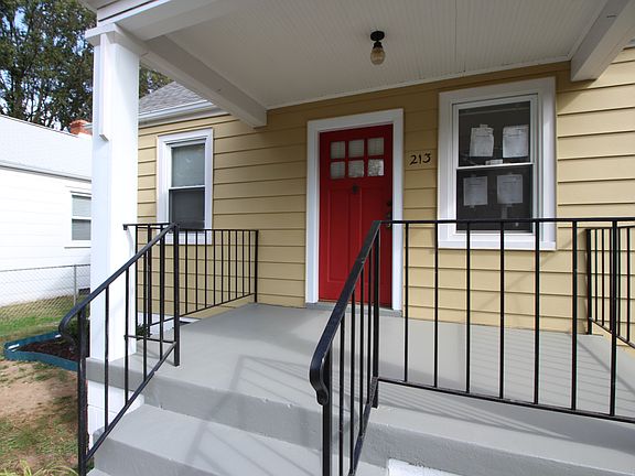 2nd image of 213 W 32nd St