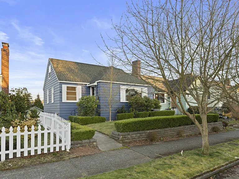 23rd Ave NW — Photo 31