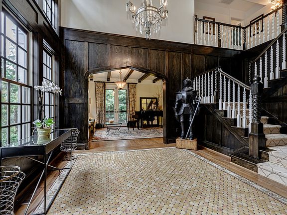 Stunning 2-story foyer w/ rich designer finishes
