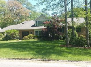 917 Gardiner Dr, Bay Shore, NY