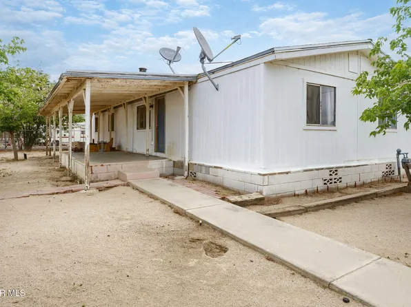 5761 Jackson Ave, Rosamond, CA 93560