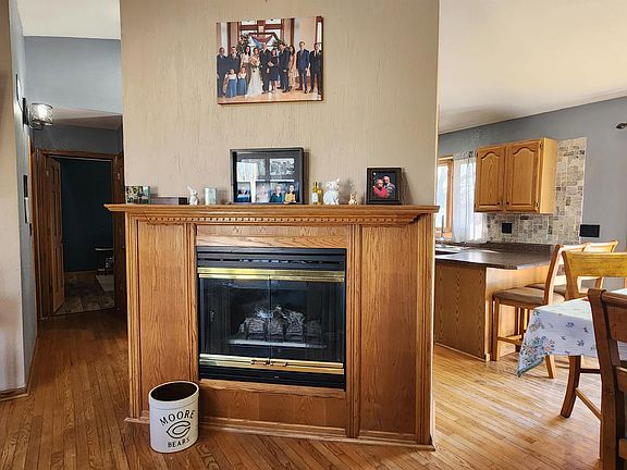 5th image of 8 John F Kennedy Rd