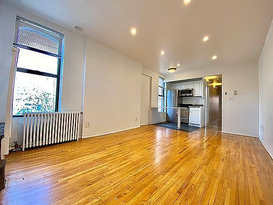 1st image of 600 W 52nd St #7