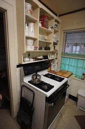 2nd image of 2166 28th St