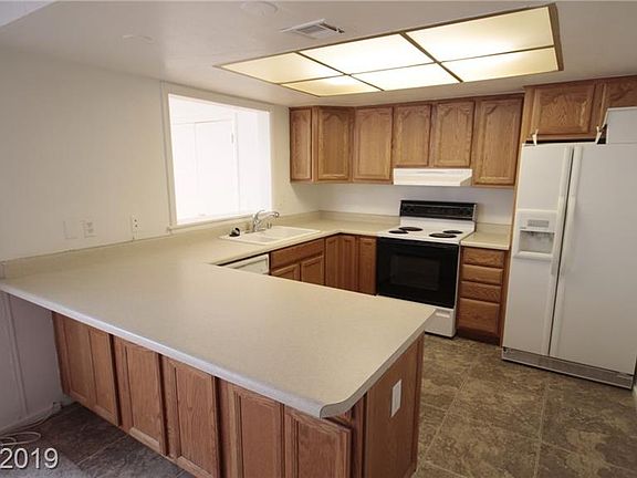 2nd image of 3728 Garden South Dr #0