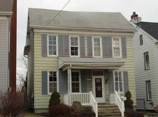 28 Ridge Ave, Hanover, PA 17331