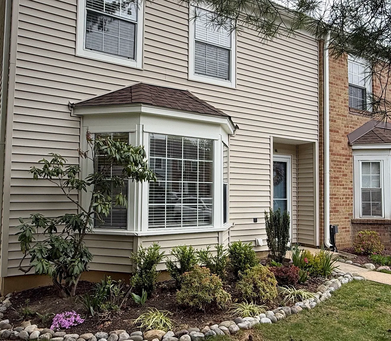23 Cloister Ct — Photo 2